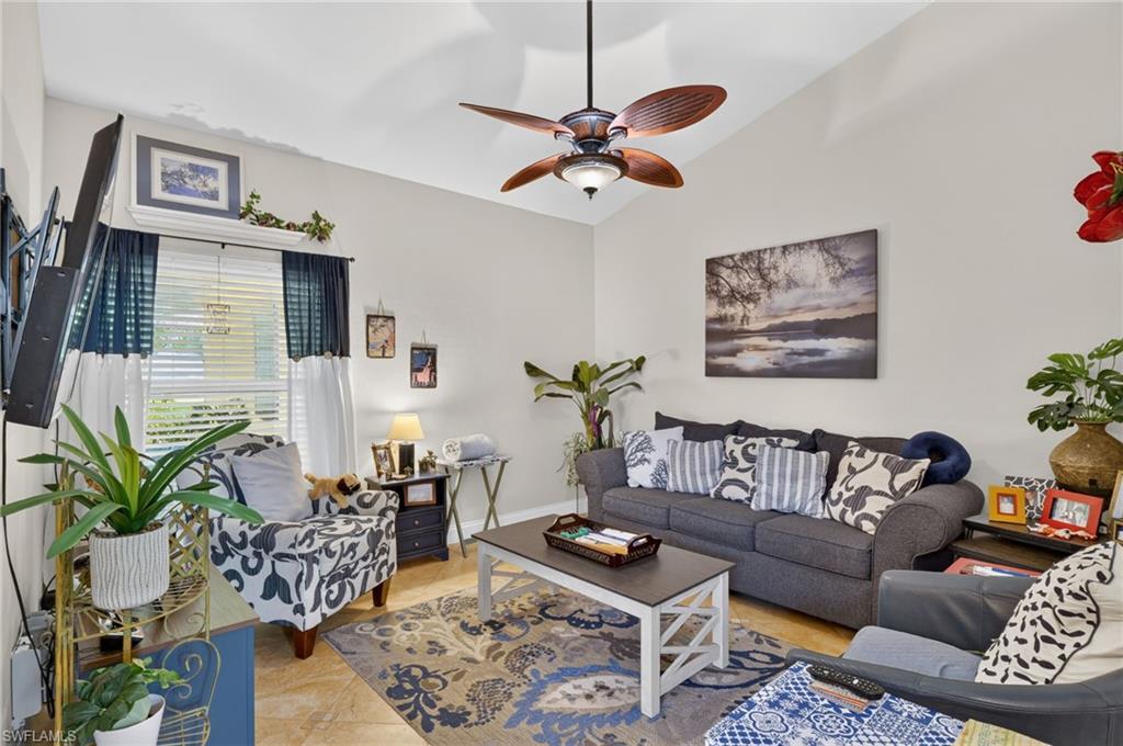 KELLY GREENS - Residential