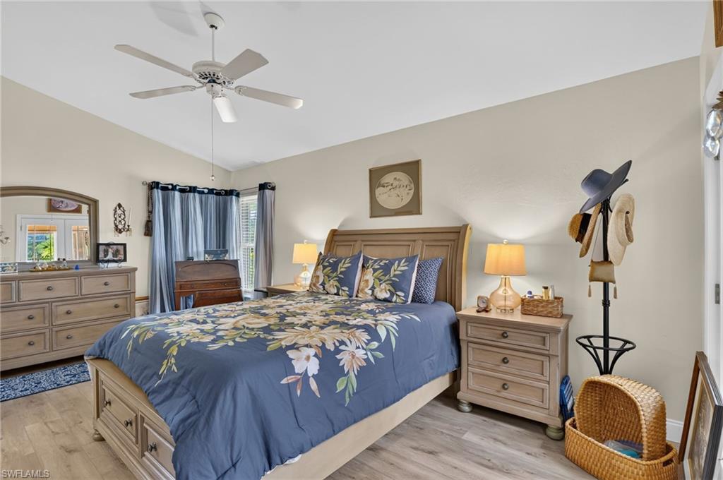 KELLY GREENS - Residential
