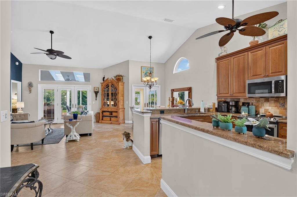 KELLY GREENS - Residential
