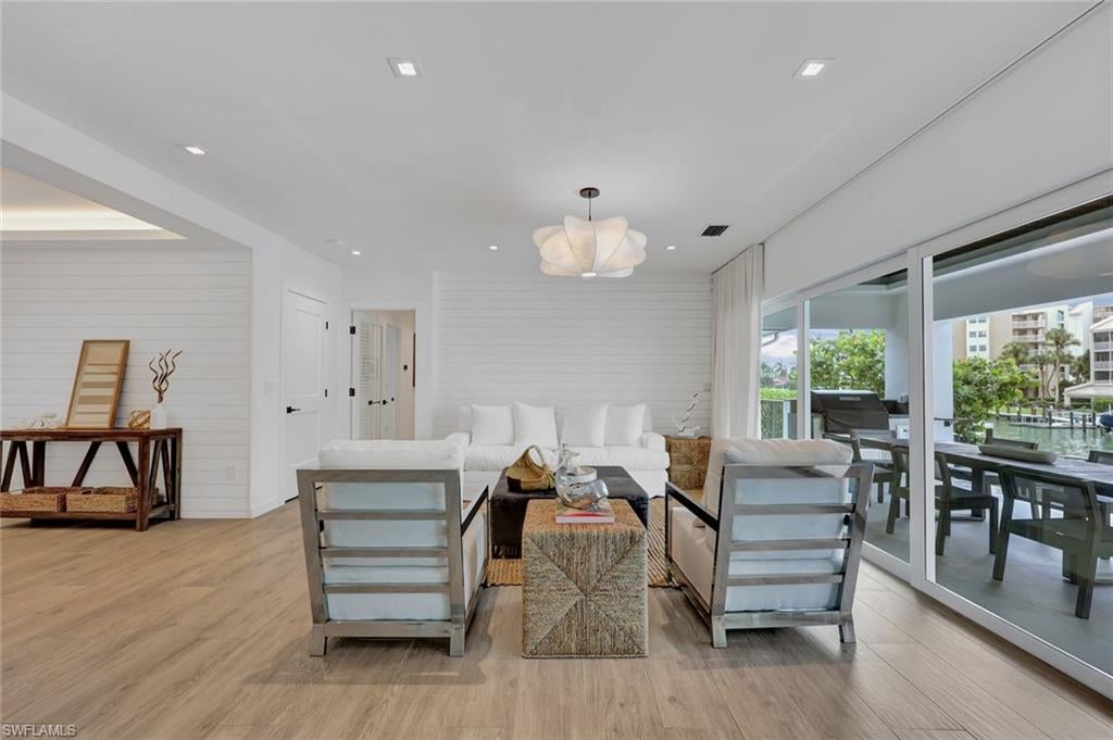 MARCO ISLAND - Residential