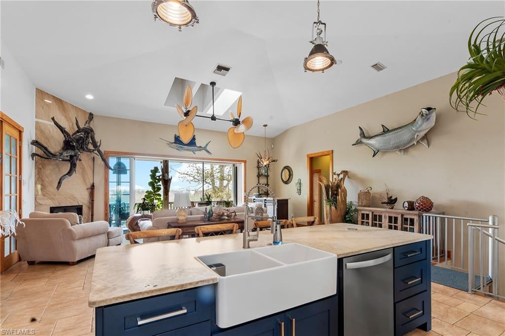 PINE ISLAND - Residential