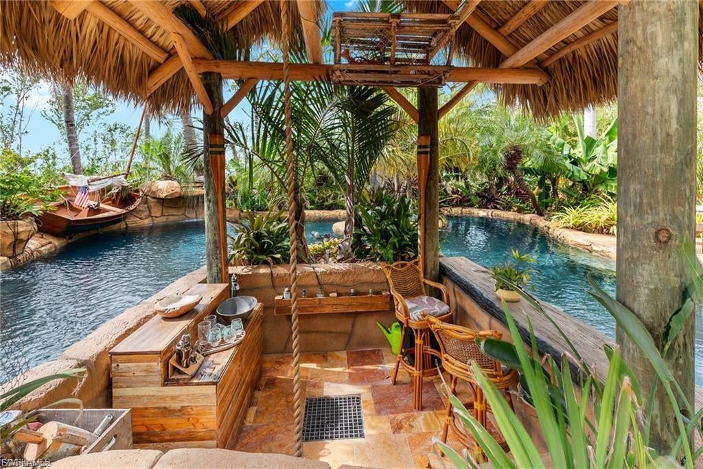 PINE ISLAND - Residential