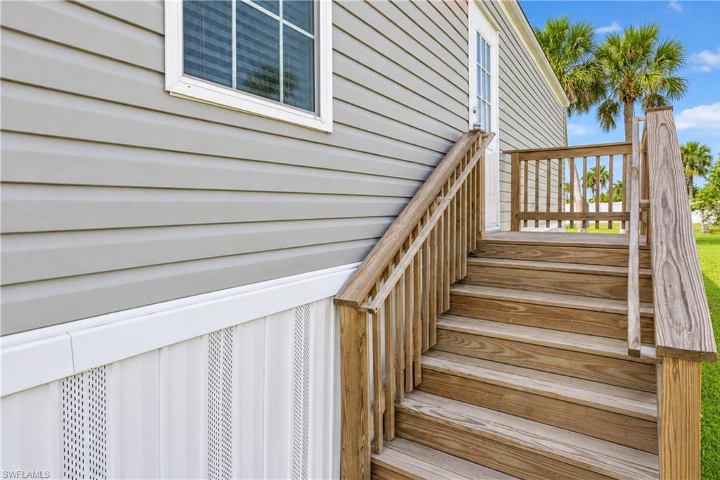 COCONUT GROVE - Residential