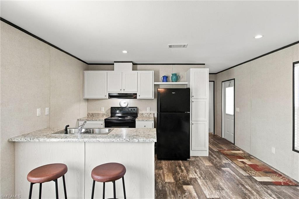 COCONUT GROVE - Residential