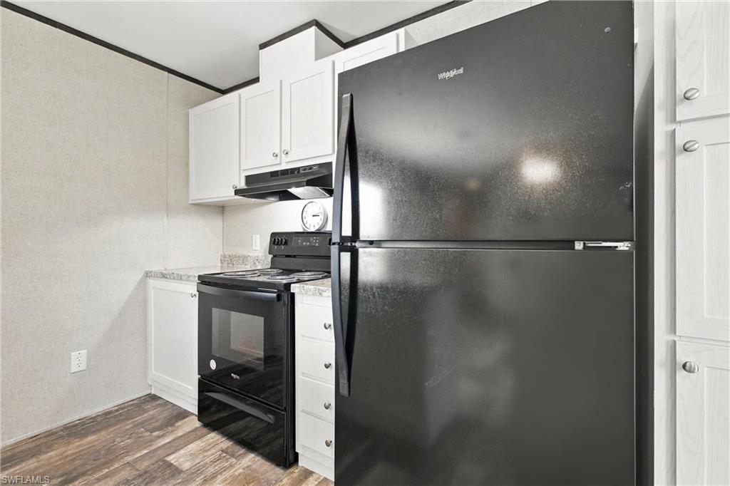 COCONUT GROVE - Residential