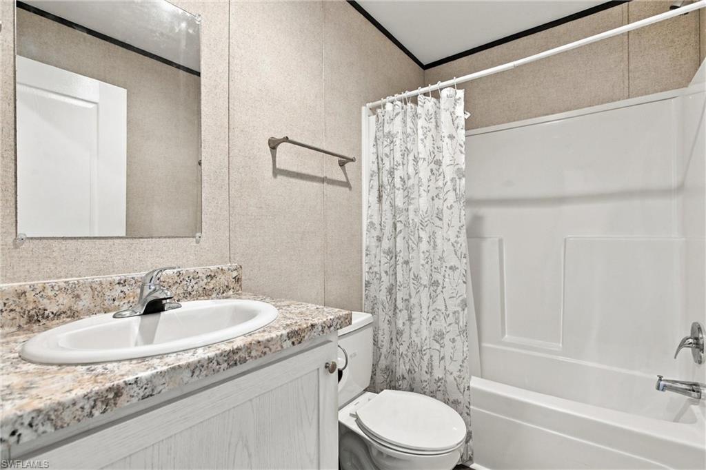 COCONUT GROVE - Residential