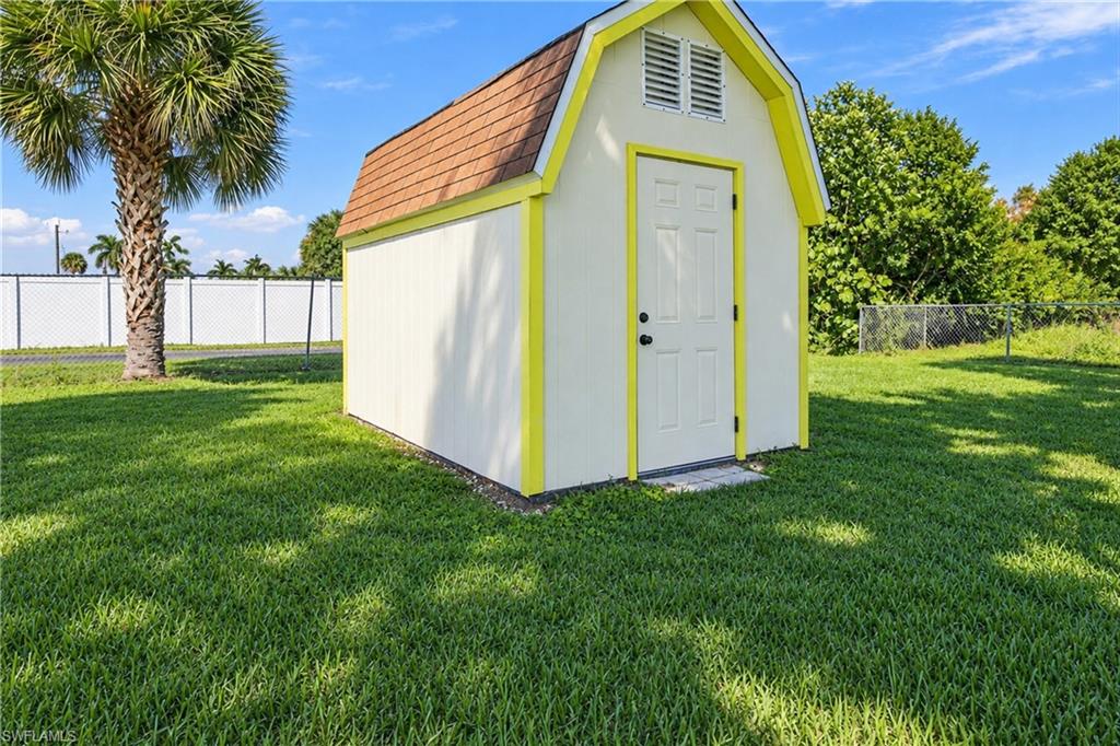 COCONUT GROVE - Residential