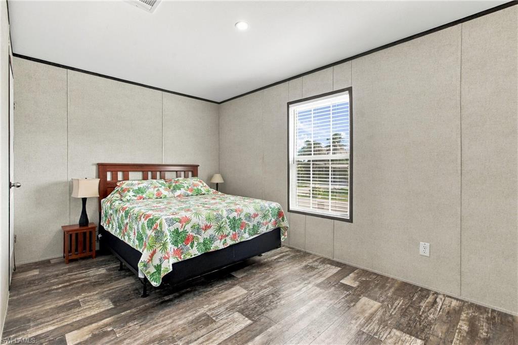 COCONUT GROVE - Residential