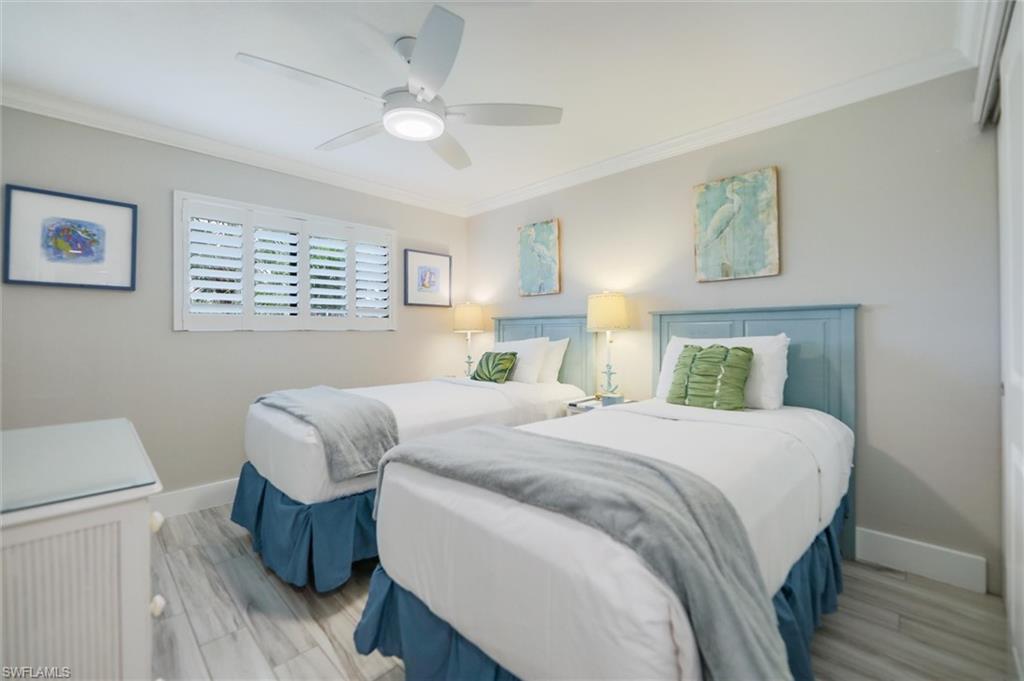 BEACH COTTAGES - Residential