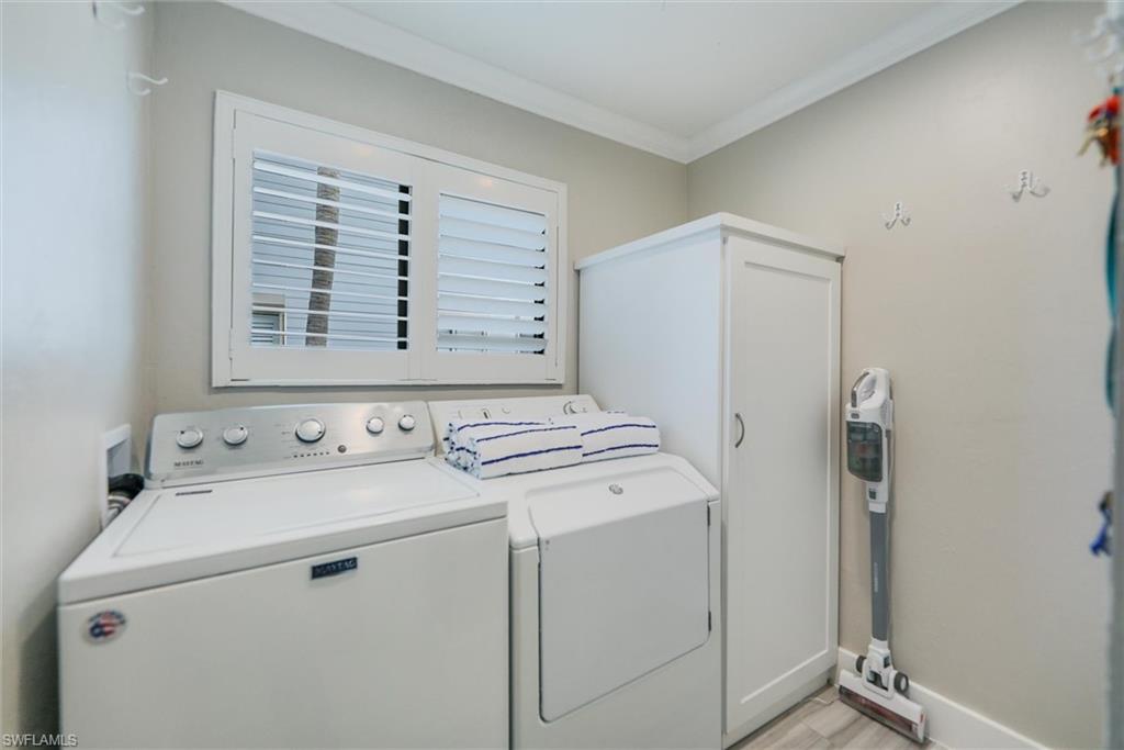 BEACH COTTAGES - Residential