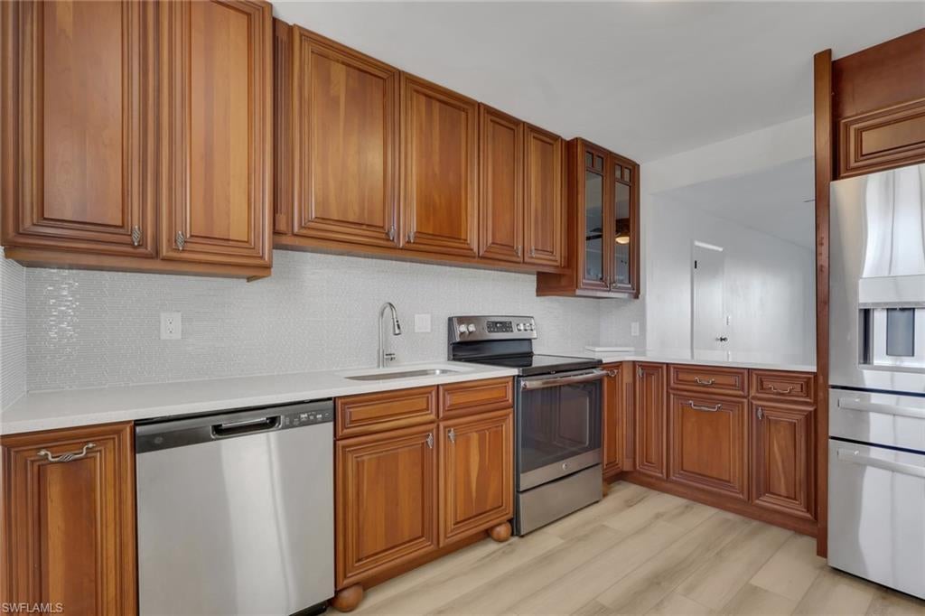 CYPRESS LAKES MANOR SOUTH - Residential