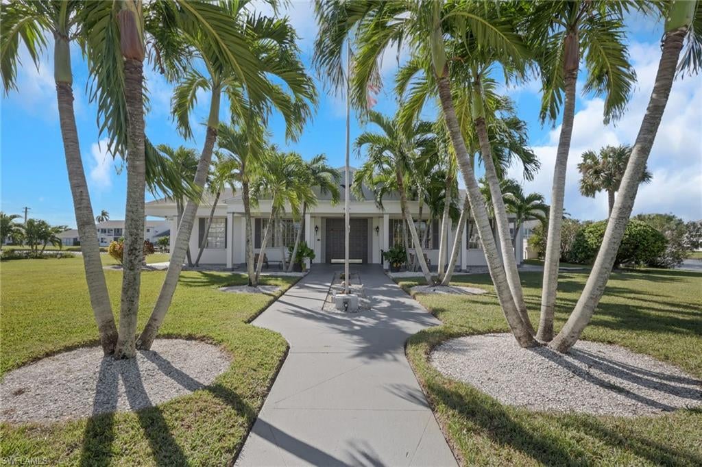 CYPRESS LAKES MANOR SOUTH - Residential