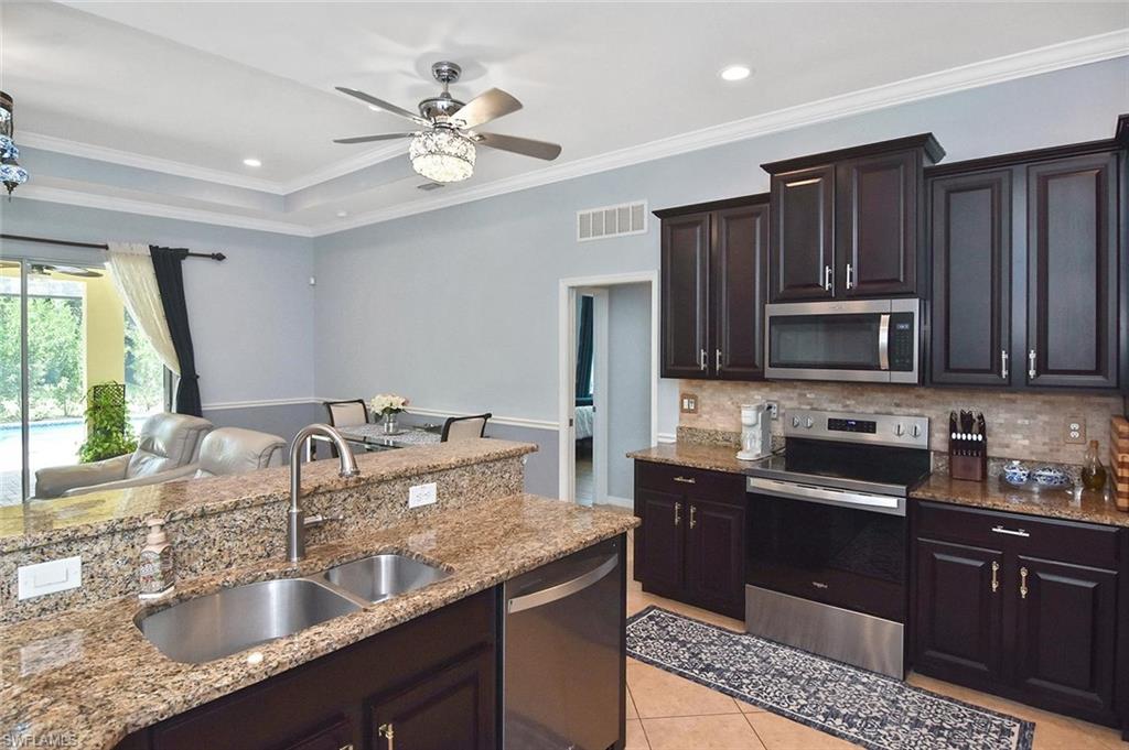 SANDOVAL - Residential