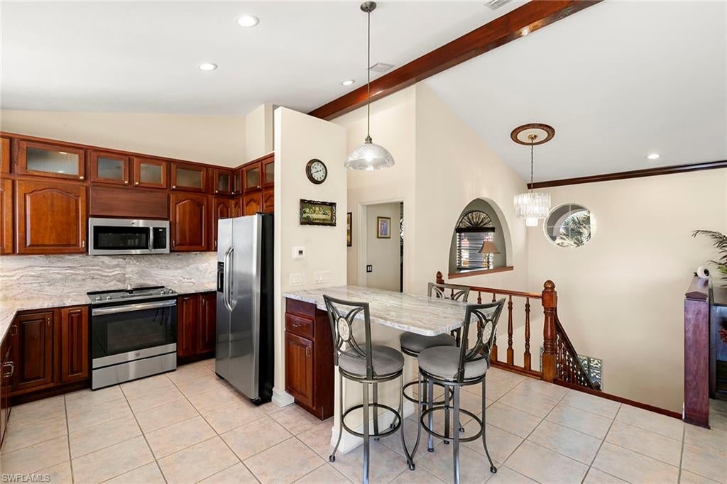 MARCO ISLAND - Residential