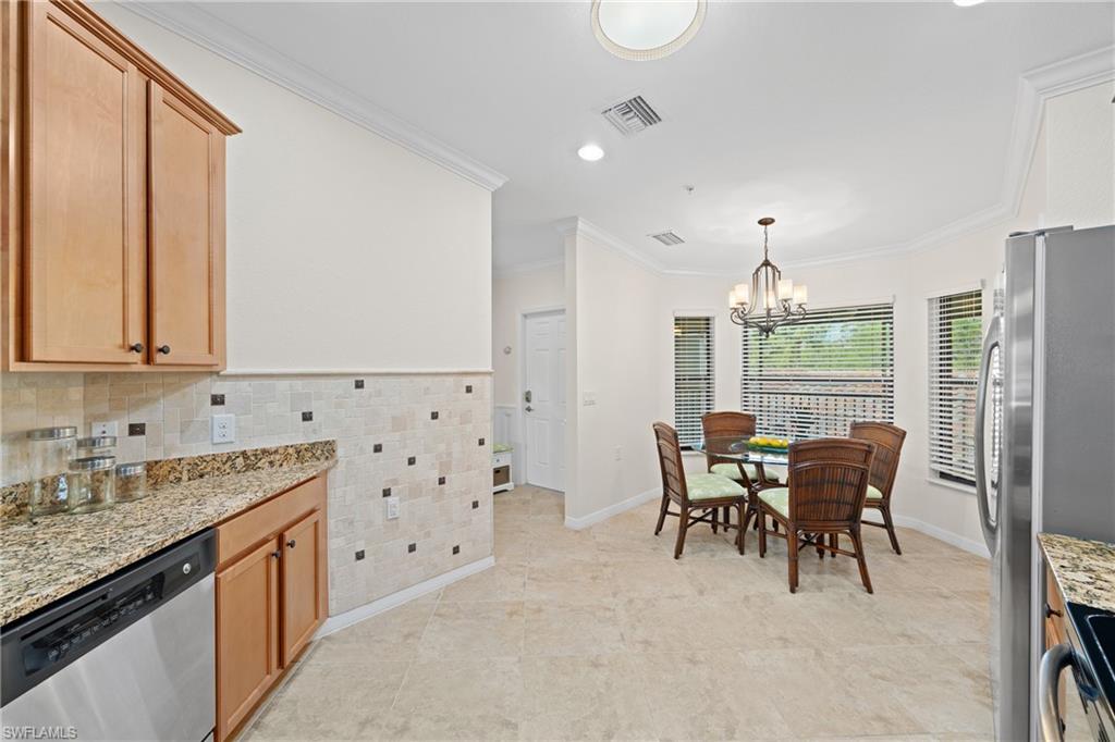 VENEZIA - Residential Lease