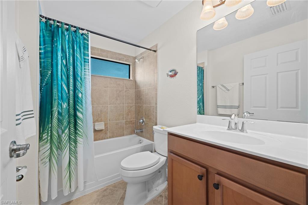VENEZIA - Residential Lease