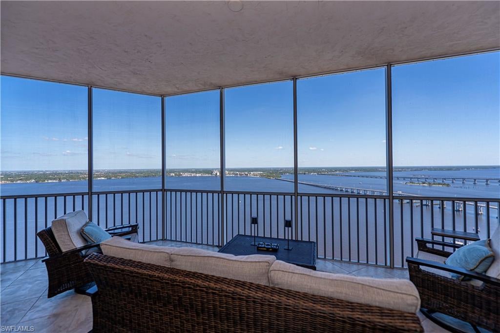 HIGH POINT PLACE - Residential