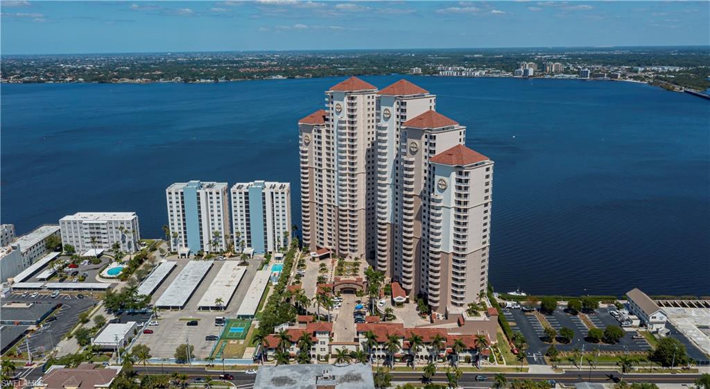 HIGH POINT PLACE - Residential