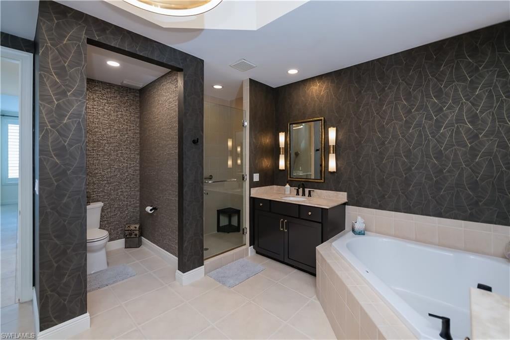 HIGH POINT PLACE - Residential