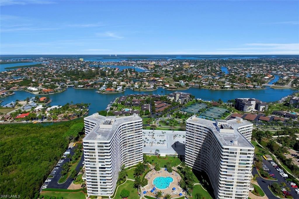 SOUTH SEAS - Residential