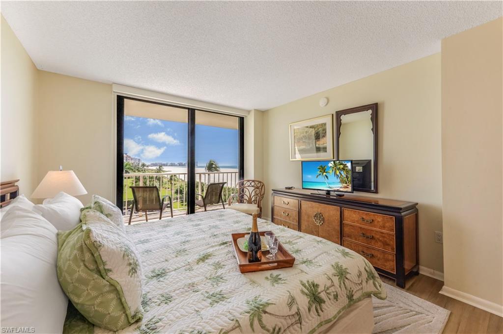 SOUTH SEAS - Residential