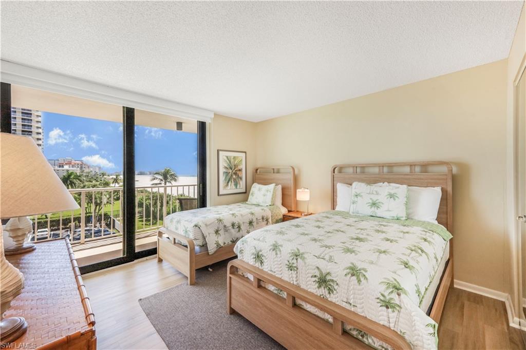 SOUTH SEAS - Residential