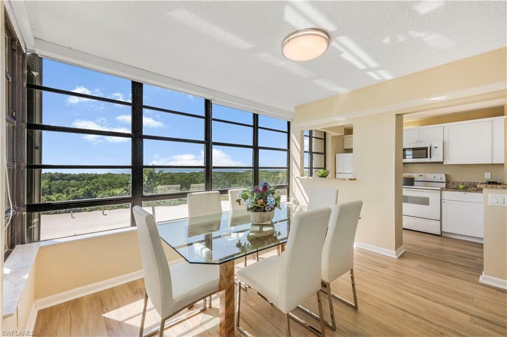 SOUTH SEAS - Residential