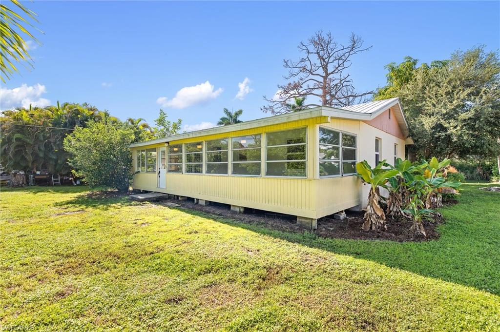 PINE ISLAND TROPICAL HOMESITES - Residential