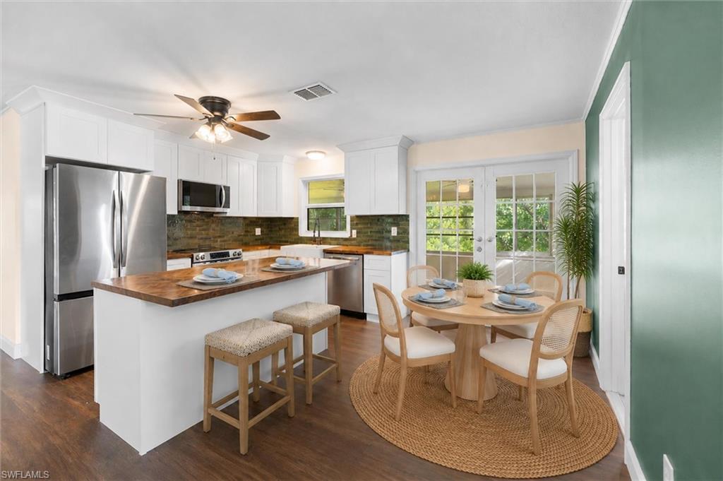 PINE ISLAND TROPICAL HOMESITES - Residential