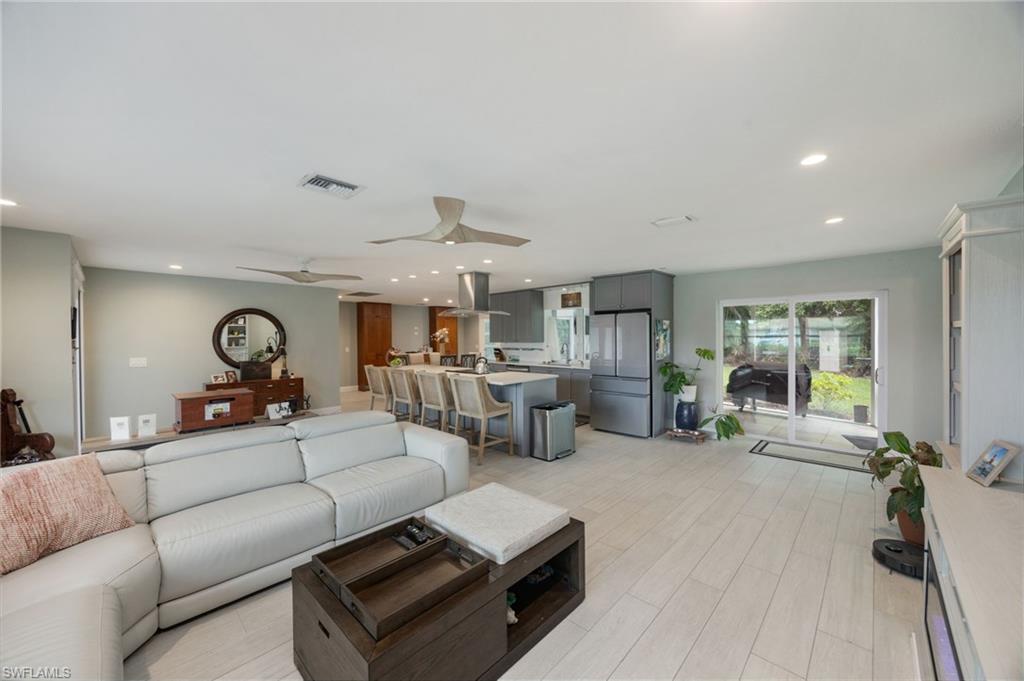 LAKEWOOD - Residential