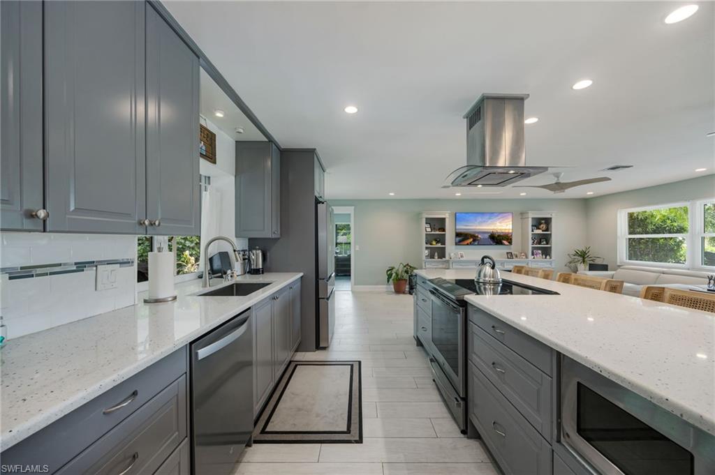 LAKEWOOD - Residential