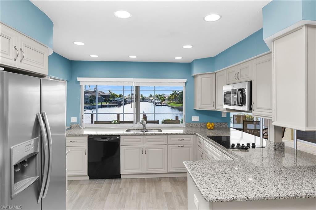 MARCO ISLAND - Residential