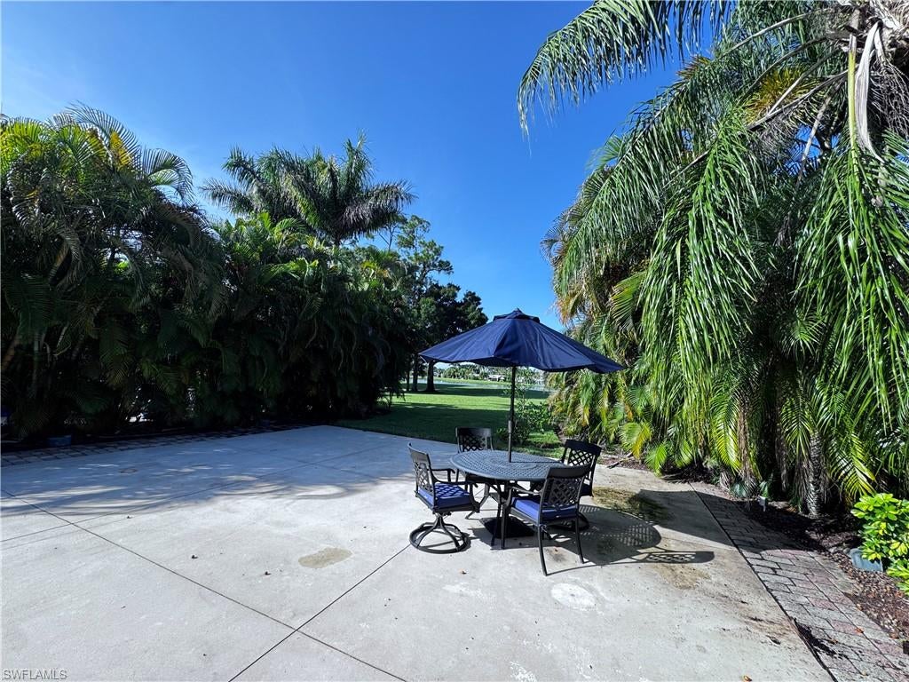 RIVERBEND MOTORCOACH RESORT - Land