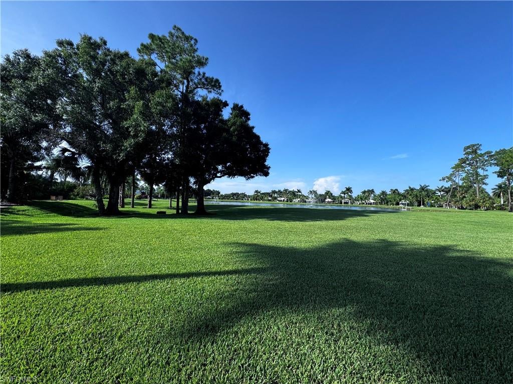 RIVERBEND MOTORCOACH RESORT - Land