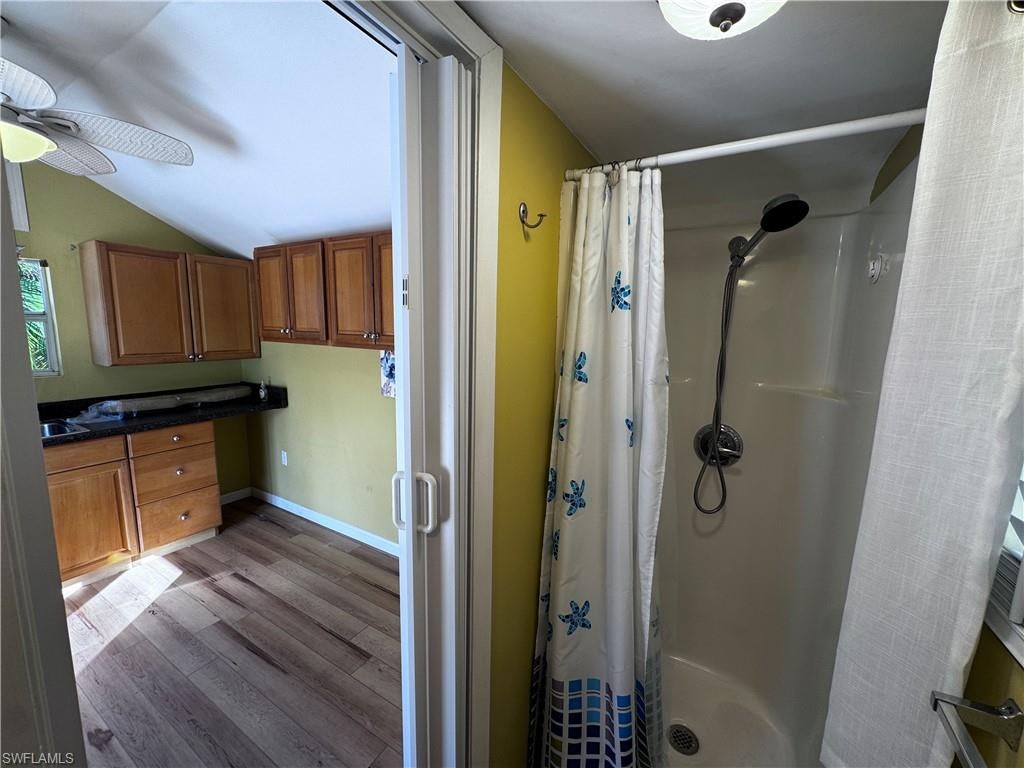 RIVERBEND MOTORCOACH RESORT - Land