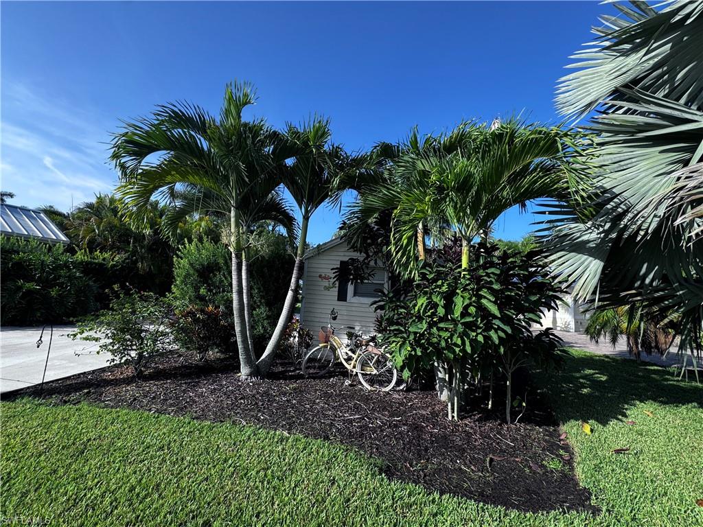 RIVERBEND MOTORCOACH RESORT - Land