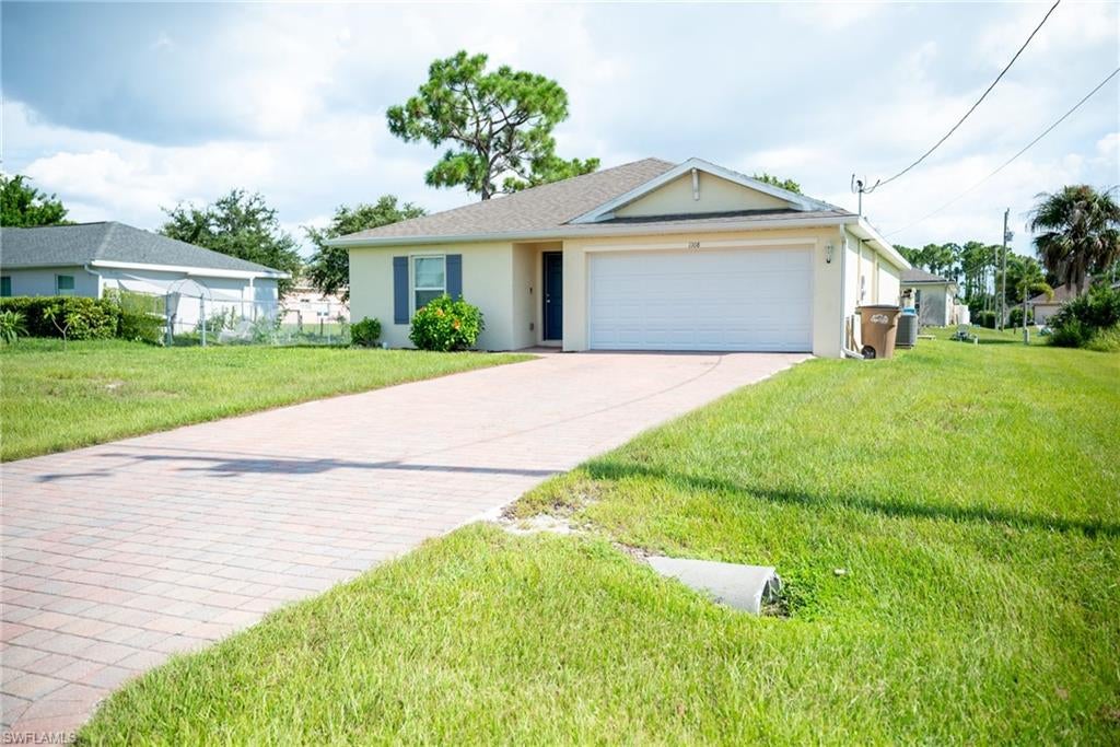 CAPE CORAL - Residential Lease