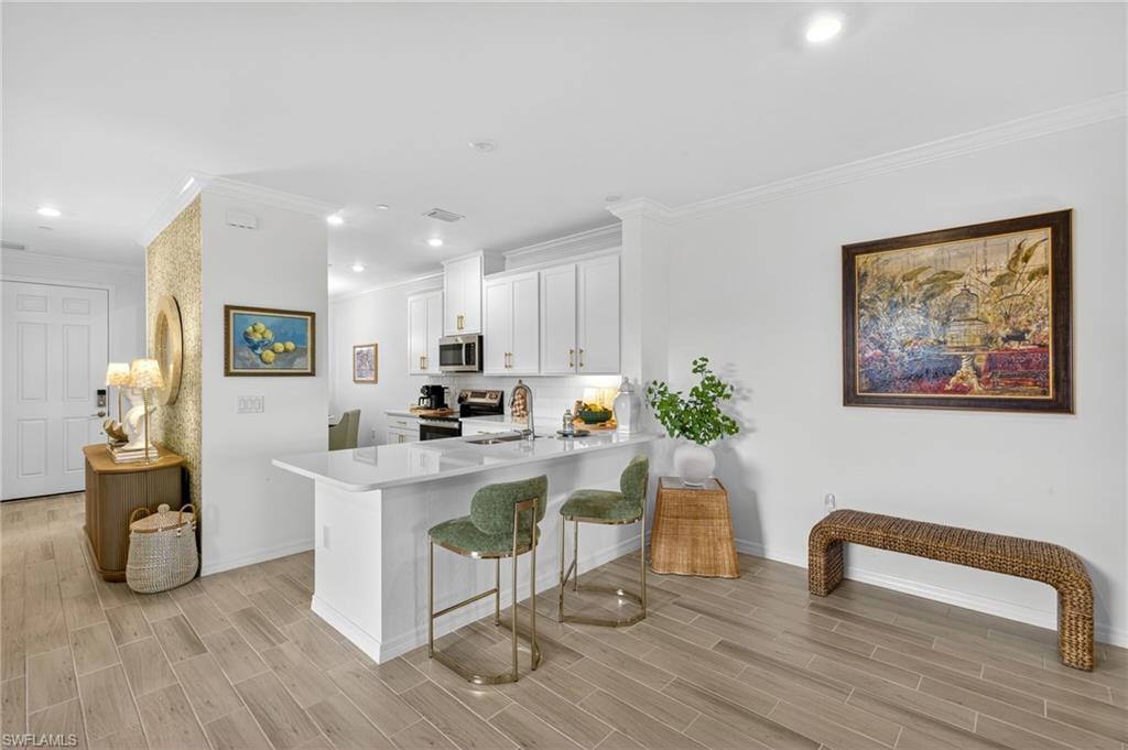 ESPLANADE LAKE CLUB - Residential