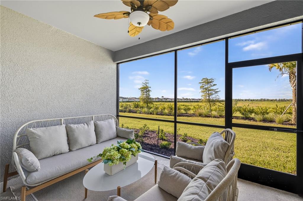 ESPLANADE LAKE CLUB - Residential