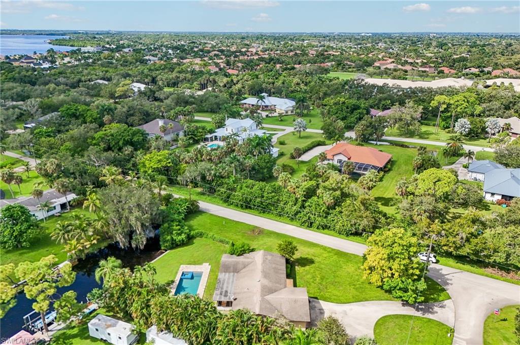RIVER MANOR - Residential