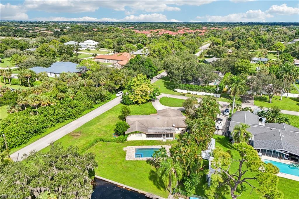 RIVER MANOR - Residential