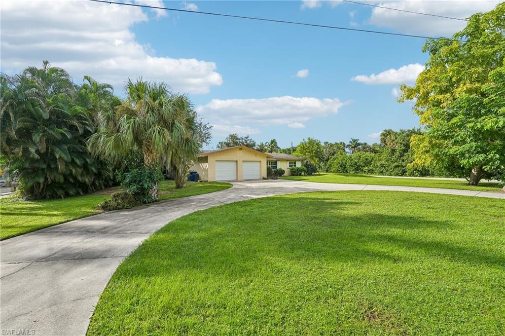 RIVER MANOR - Residential