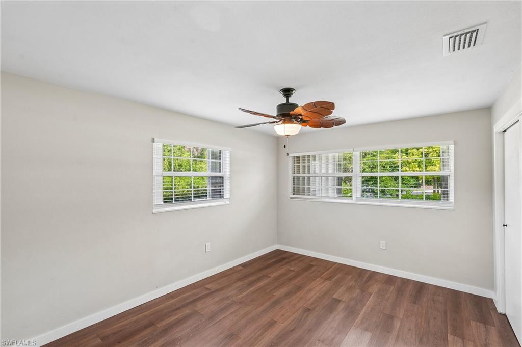 RIVER MANOR - Residential