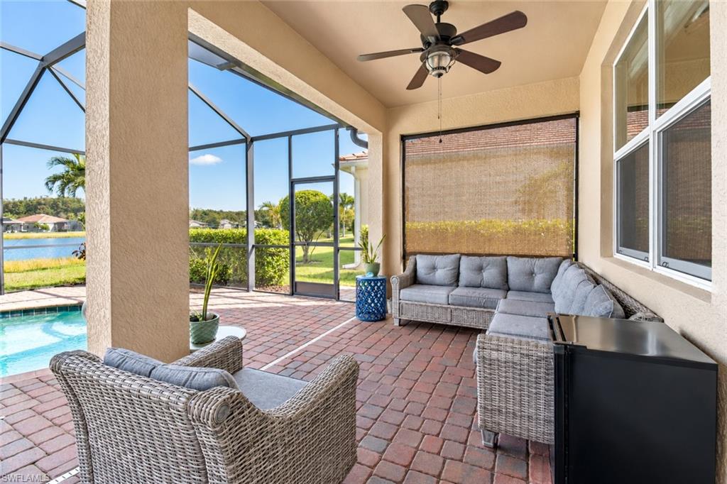 HAMPTON LAKES - Residential