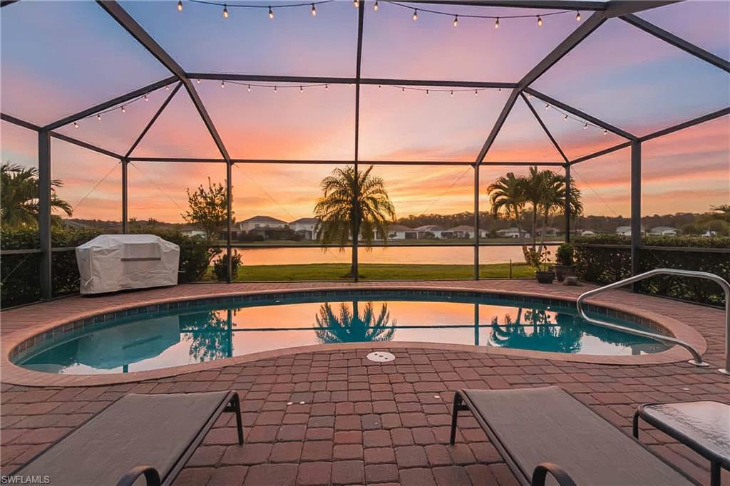 HAMPTON LAKES - Residential