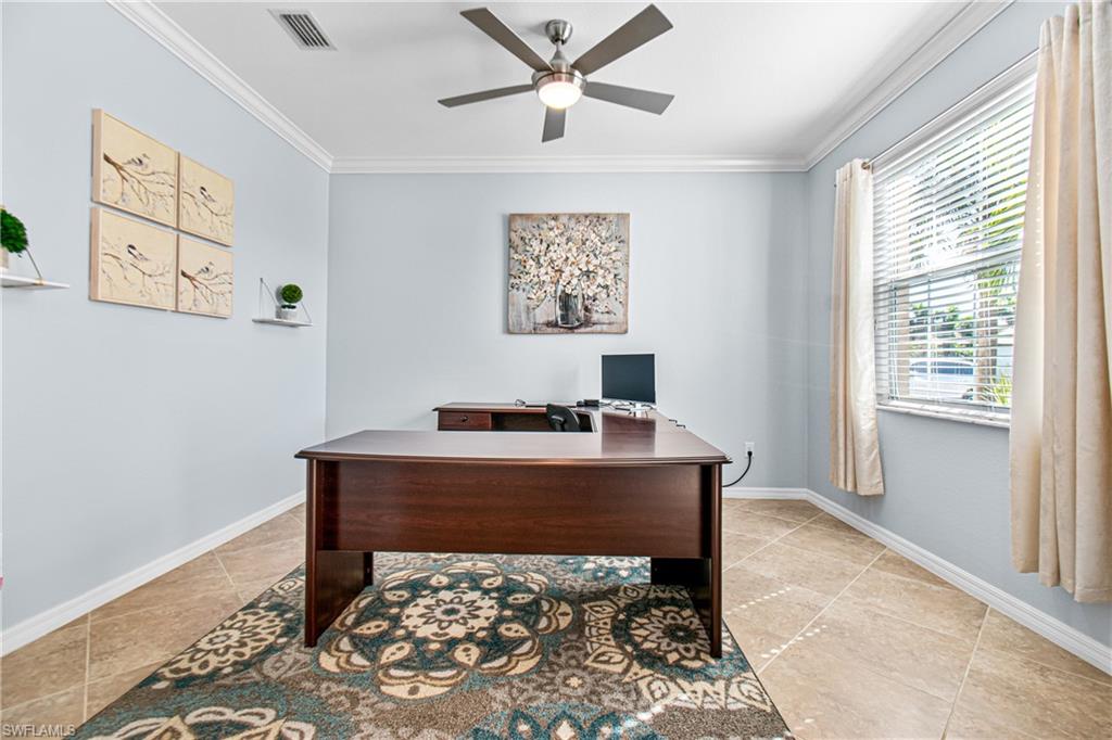 HAMPTON LAKES - Residential