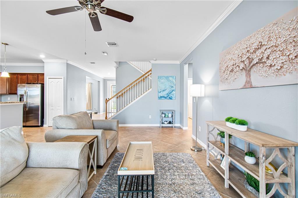 HAMPTON LAKES - Residential