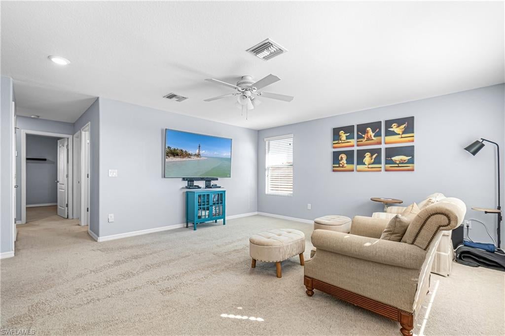 HAMPTON LAKES - Residential