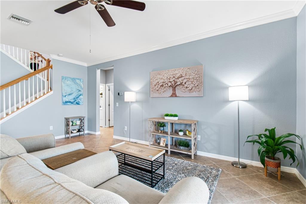 HAMPTON LAKES - Residential
