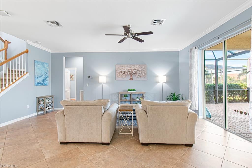 HAMPTON LAKES - Residential